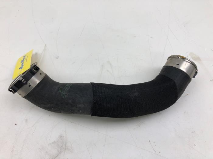 Gebruikte Intercooler Slang BMW X1 (F48) sDrive 20i 2.0 16V Twin Power Turbo Prijs € 40,95 Margeregeling aangeboden door Wessel Parts & Service B.V.