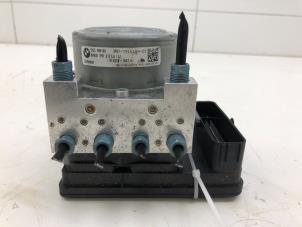 Gebruikte ABS Pomp BMW X1 (F48) sDrive 20i 2.0 16V Twin Power Turbo Prijs € 199,00 Margeregeling aangeboden door Wessel Parts & Service B.V.