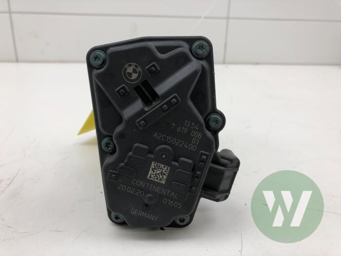 Gebruikte Gasklephuis BMW X1 (F48) sDrive 20i 2.0 16V Twin Power Turbo Prijs € 51,45 Margeregeling aangeboden door Wessel Parts & Service B.V.