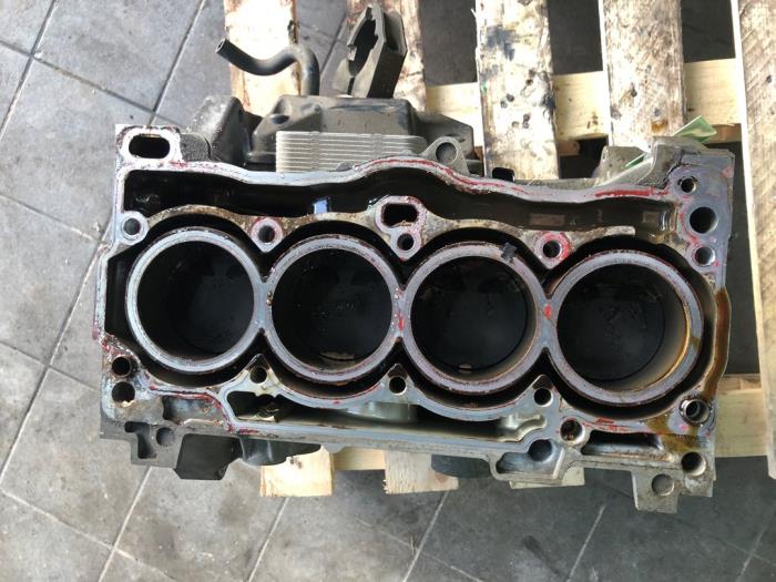 Gebruikte Motor Onderblok Volkswagen Golf VII (AUA) 1.2 TSI 16V Prijs op aanvraag aangeboden door Wessel Parts & Service B.V.