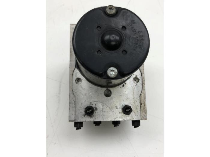 Gebruikte ABS Pomp Skoda Fabia (6Y3) 1.4i 16V Prijs € 51,45 Margeregeling aangeboden door Wessel Parts & Service B.V.