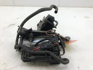 Gebruikte Luchtpomp (Vering) Mercedes GLC (X253) 2.2 250d 16V BlueTEC 4-Matic Prijs € 399,00 Margeregeling aangeboden door Wessel Parts & Service B.V.