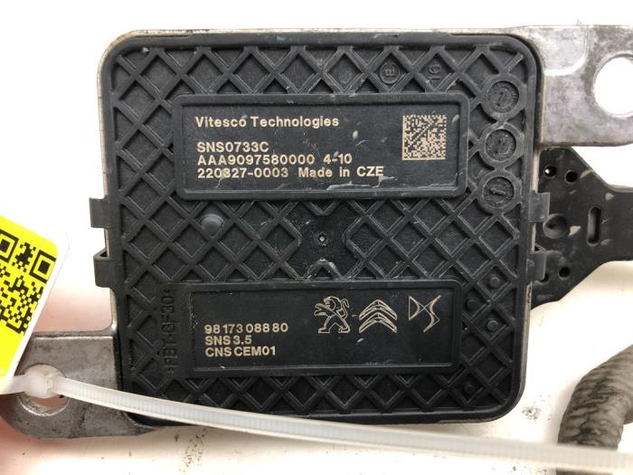 Gebruikte Nox sensor Opel Vivaro 2.0 Diesel 145 Prijs € 131,25 Margeregeling aangeboden door Wessel Parts & Service B.V.