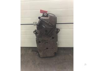 Gebruikte Adblue tank Mercedes GLC (X253) 2.2 250d 16V BlueTEC 4-Matic Prijs € 399,00 Margeregeling aangeboden door Wessel Parts & Service B.V.