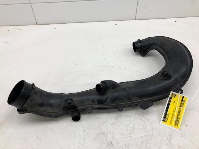 Gebruikte Intercooler Buis Ford Kuga II (DM2) 1.5 EcoBoost 16V 150 Prijs € 51,45 Margeregeling aangeboden door Wessel Parts & Service B.V.