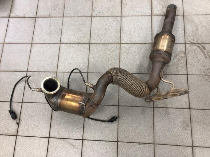 Gebruikte Katalysator Seat Leon Sportstourer (KLF) 1.5 eTSI 16V Prijs € 1.048,95 Margeregeling aangeboden door Wessel Parts & Service B.V.