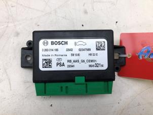 Gebruikte PDC Module Opel Vivaro 2.0 Diesel 145 Prijs € 49,00 Margeregeling aangeboden door Wessel Parts & Service B.V.