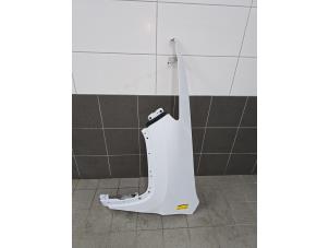 Gebruikte Scherm links-voor Jeep Cherokee (KL) 2.2 Multijet II 16V 4x4 Prijs € 349,00 Margeregeling aangeboden door Wessel Parts & Service B.V.