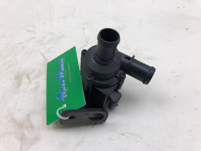 Gebruikte Waterpomp Volkswagen Golf VII (AUA) 2.0 GTI 16V Performance Package Prijs € 40,95 Margeregeling aangeboden door Wessel Parts & Service B.V.