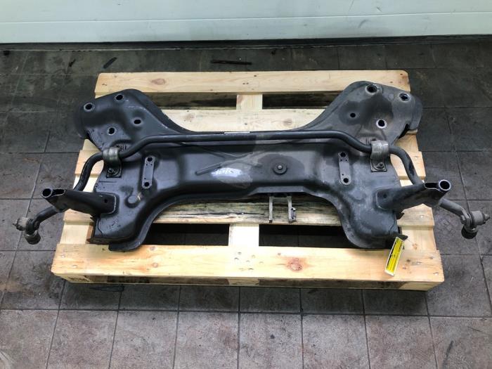 Subframe van een Peugeot Boxer (U9) 2.0 BlueHDi 110 2019