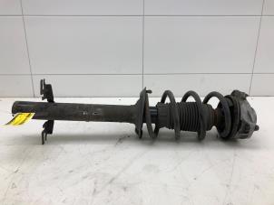 Gebruikte Schokdemperpoot rechts-voor Peugeot Boxer (U9) 2.0 BlueHDi 110 Prijs € 125,00 Margeregeling aangeboden door Wessel Parts & Service B.V.