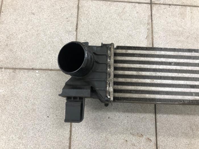 Gebruikte Intercooler Peugeot Boxer (U9) 2.0 BlueHDi 110 Prijs € 103,95 Margeregeling aangeboden door Wessel Parts & Service B.V.