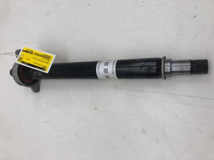 Tussenas van een Mercedes-Benz B (W247) 1.3 B-250 e Turbo 16V 2022