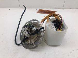 Gebruikte Tank element Pomp Mercedes B (W247) 1.3 B-250 e Turbo 16V Prijs € 89,00 Margeregeling aangeboden door Wessel Parts & Service B.V.