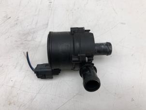 Gebruikte Waterpomp Renault Master III (EV/HV/UV/VA/VB/VD/VF/VG/VJ) 2.3 dCi 150 16V FWD Prijs € 29,00 Margeregeling aangeboden door Wessel Parts & Service B.V.