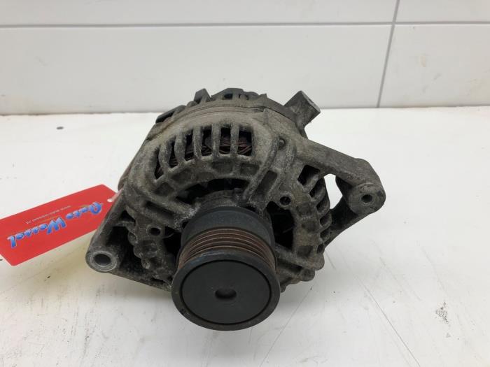 Gebruikte Alternator Opel Zafira (M75) 2.0 16V Turbo OPC Prijs € 51,45 Margeregeling aangeboden door Wessel Parts & Service B.V.