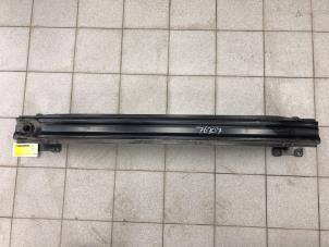 Gebruikte Bumperframe achter Volkswagen Golf VII Variant (AUVV) 1.4 TSI BlueMotion Technology 125 16V Prijs € 59,00 Margeregeling aangeboden door Wessel Parts & Service B.V.