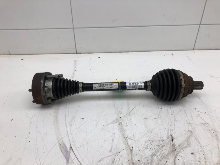 Gebruikte Steekas links-voor Volkswagen Golf VII Variant (AUVV) 1.4 TSI BlueMotion Technology 125 16V Prijs € 51,45 Margeregeling aangeboden door Wessel Parts & Service B.V.