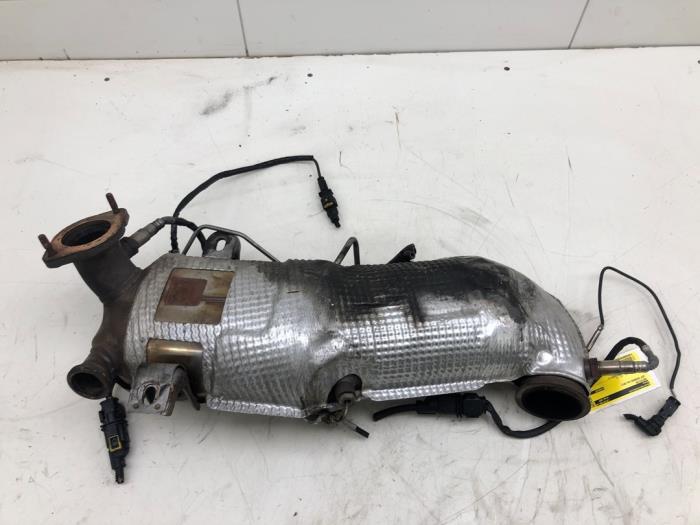 Gebruikte Roetfilter Jeep Cherokee (KL) 2.2 Multijet II 16V 4x4 Prijs € 1.311,45 Margeregeling aangeboden door Wessel Parts & Service B.V.