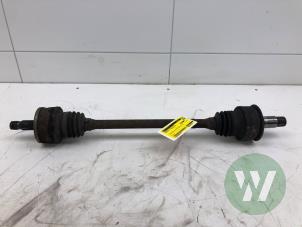 Gebruikte Aandrijfas rechts-achter Mercedes C Sportcoupé (C203) 1.8 C-180K 16V Prijs € 39,00 Margeregeling aangeboden door Wessel Parts & Service B.V.