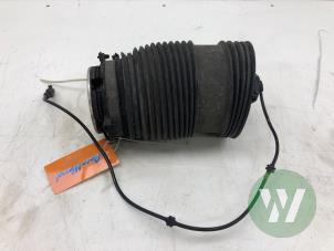 Gebruikte Luchtbalg Mercedes GLC AMG (X253) 3.0 43 AMG V6 Turbo 4-Matic Prijs € 175,00 Margeregeling aangeboden door Wessel Parts & Service B.V.