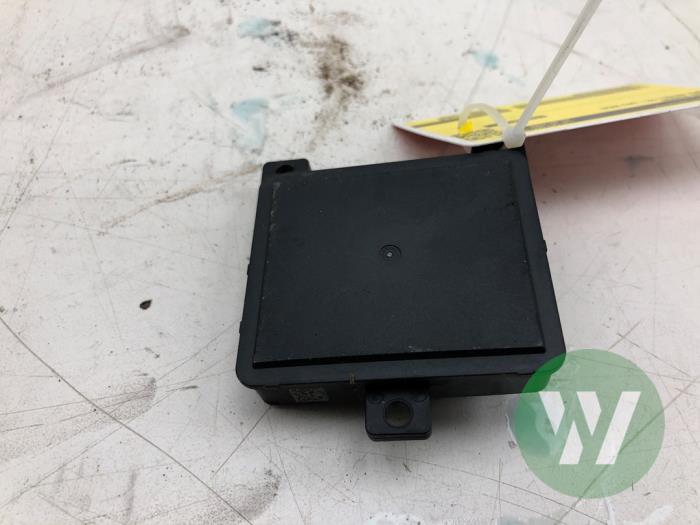 Radar sensor van een Opel Astra L Sports Tourer (F4/FC/FN/FR) 1.2 Turbo 130 12V 2024