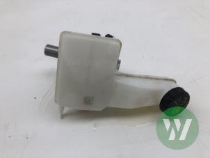 Gebruikte Hoofdremcilinder Opel Corsa Prijs € 39,00 Margeregeling aangeboden door Wessel Parts & Service B.V.