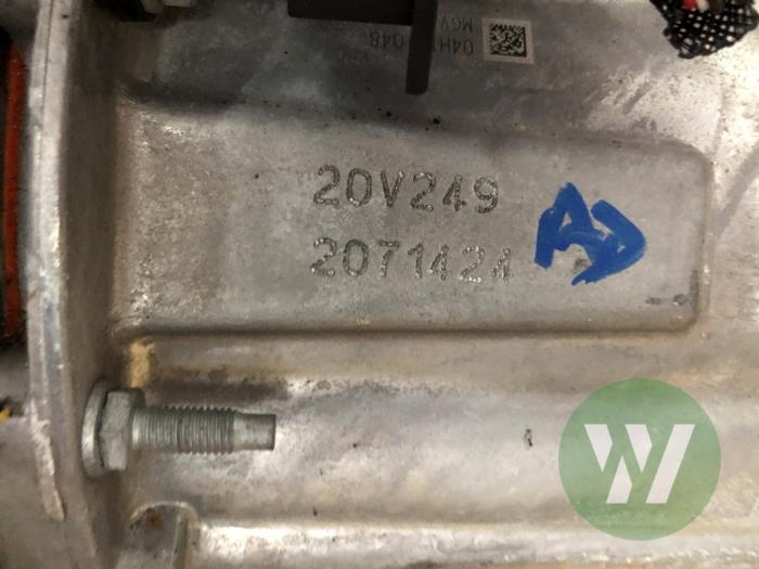 Gebruikte Versnellingsbak Opel Astra L Sports Tourer (F4/FC/FN/FR) 1.2 Turbo 110 12V Prijs € 1.311,45 Margeregeling aangeboden door Wessel Parts & Service B.V.