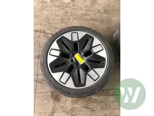 Gebruikte Velg + Band Ford Explorer (CX740) Extended Range AWD 79 kWh Prijs op aanvraag aangeboden door Wessel Parts & Service B.V.