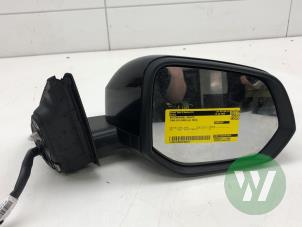 Gebruikte Buitenspiegel rechts Ford Explorer (CX740) Extended Range AWD 79 kWh Prijs € 899,00 Margeregeling aangeboden door Wessel Parts & Service B.V.