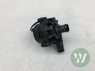 Gebruikte Waterpomp Ford Explorer (CX740) Extended Range AWD 79 kWh Prijs € 59,00 Margeregeling aangeboden door Wessel Parts & Service B.V.