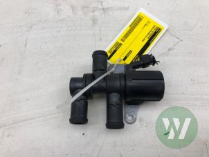 Gebruikte Extra waterpomp Ford Explorer (CX740) Extended Range AWD 79 kWh Prijs € 35,00 Margeregeling aangeboden door Wessel Parts & Service B.V.