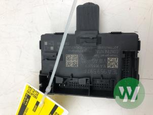 Gebruikte Centrale Deurvergrendelings Module Ford Explorer (CX740) Extended Range AWD 79 kWh Prijs € 59,00 Margeregeling aangeboden door Wessel Parts & Service B.V.