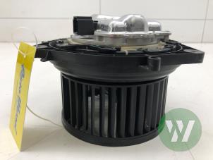 Gebruikte Kachel Ventilatiemotor Ford Explorer (CX740) Extended Range AWD 79 kWh Prijs € 49,00 Margeregeling aangeboden door Wessel Parts & Service B.V.