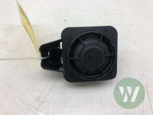 Gebruikte Alarm sirene Ford Explorer (CX740) Extended Range AWD 79 kWh Prijs € 39,00 Margeregeling aangeboden door Wessel Parts & Service B.V.