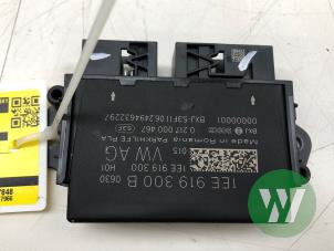 Gebruikte PDC Module Ford Explorer (CX740) Extended Range AWD 79 kWh Prijs € 89,00 Margeregeling aangeboden door Wessel Parts & Service B.V.