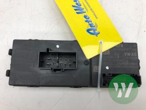 Gebruikte Module achterklep motor Ford Explorer (CX740) Extended Range AWD 79 kWh Prijs € 99,00 Margeregeling aangeboden door Wessel Parts & Service B.V.