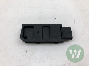 Gebruikte Keyless entry antenne Ford Explorer (CX740) Extended Range AWD 79 kWh Prijs € 29,00 Margeregeling aangeboden door Wessel Parts & Service B.V.