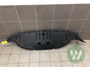 Gebruikte Beschermplaat bodem Ford Explorer (CX740) Extended Range AWD 79 kWh Prijs € 149,00 Margeregeling aangeboden door Wessel Parts & Service B.V.