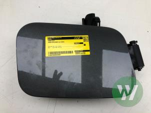 Gebruikte Tank Klep Ford Explorer (CX740) Extended Range AWD 79 kWh Prijs € 199,00 Margeregeling aangeboden door Wessel Parts & Service B.V.