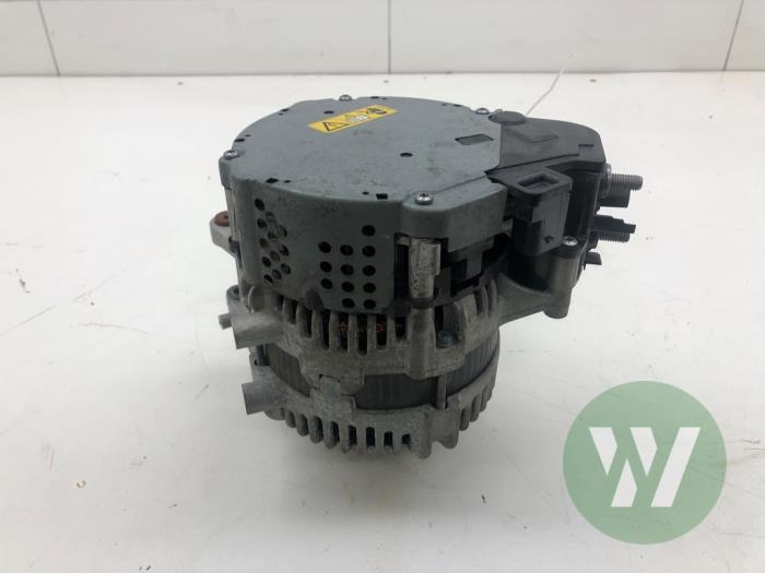 Gebruikte Dynamo Ford Puma 1.0 Ti-VCT EcoBoost mHEV 12V Prijs € 208,95 Margeregeling aangeboden door Wessel Parts & Service B.V.