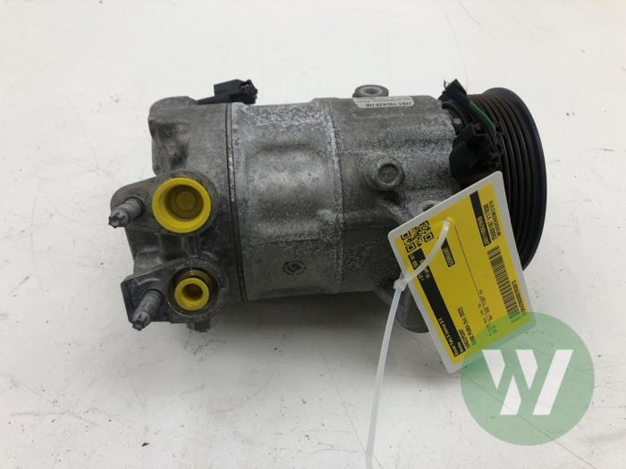 Gebruikte Pomp Airco Ford Puma 1.0 Ti-VCT EcoBoost mHEV 12V Prijs € 103,95 Margeregeling aangeboden door Wessel Parts & Service B.V.