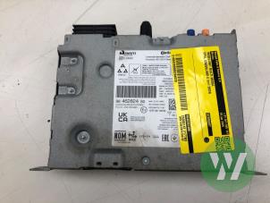 Gebruikte Regelunit Multi Media Opel Crossland (X) 1.2 Turbo 12V Prijs € 299,00 Margeregeling aangeboden door Wessel Parts & Service B.V.