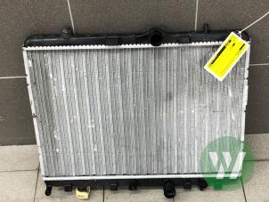 Gebruikte Radiateur Opel Crossland (X) 1.2 Turbo 12V Prijs € 39,00 Margeregeling aangeboden door Wessel Parts & Service B.V.