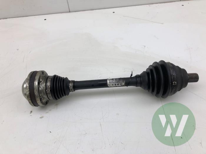 Gebruikte Steekas links-voor Volkswagen Golf VI (5K1) 1.4 TSI 122 16V Prijs € 36,75 Margeregeling aangeboden door Wessel Parts & Service B.V.