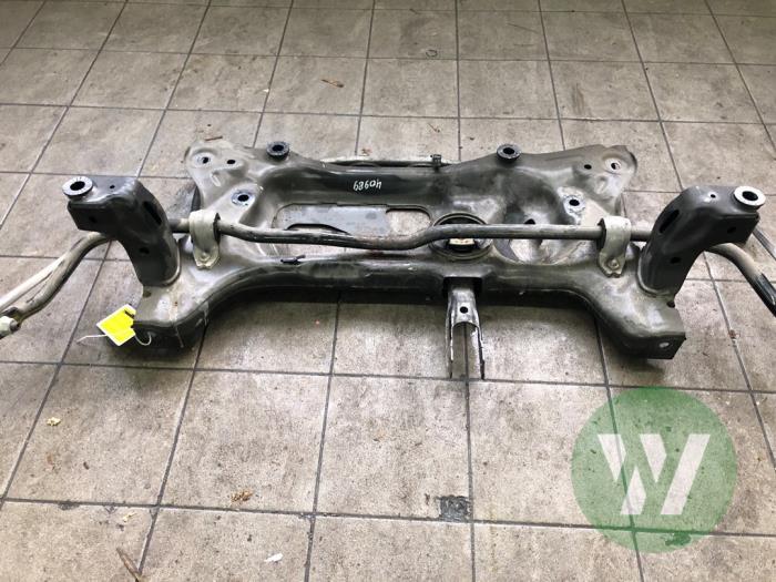 Gebruikte Subframe Skoda Octavia Combi (NXAC) 2.0 TDI GreenTec 16V Prijs € 208,95 Margeregeling aangeboden door Wessel Parts & Service B.V.
