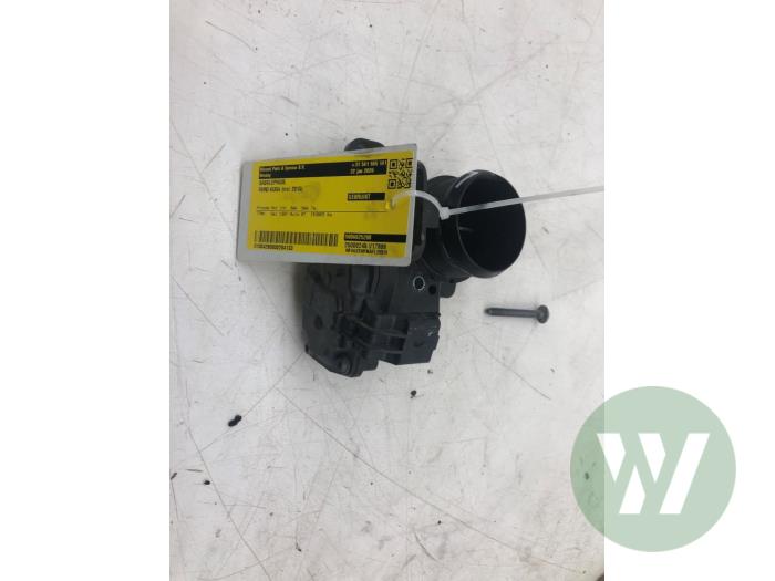 Gebruikte Gasklephuis Ford Kuga II (DM2) 2.0 TDCi 16V 150 4x4 Prijs € 36,75 Margeregeling aangeboden door Wessel Parts & Service B.V.