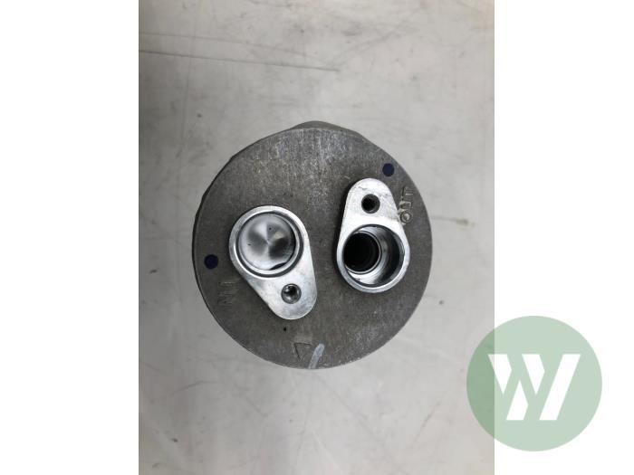 Gebruikte Airco Droger Renault Megane E-Tech (RCB) 60 kWh Prijs € 51,45 Margeregeling aangeboden door Wessel Parts & Service B.V.