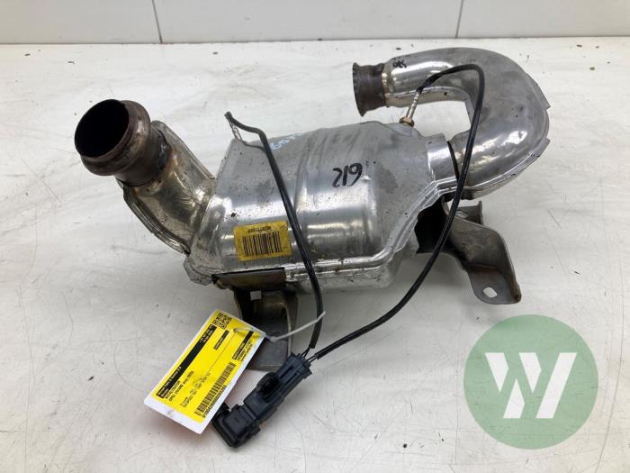 Gebruikte Katalysator Opel Vivaro 2.0 Diesel 145 Prijs € 366,45 Margeregeling aangeboden door Wessel Parts & Service B.V.