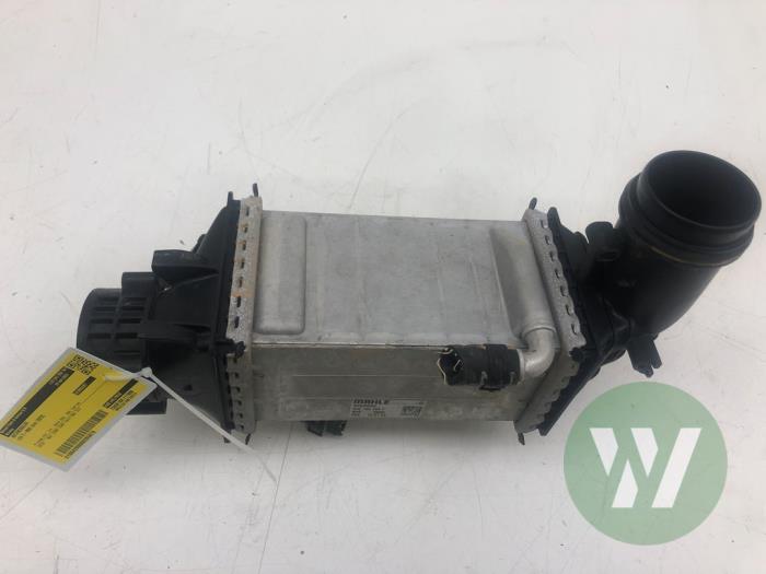 Gebruikte Intercooler Volkswagen T-Roc I 1.5 TSI Evo BMT 16V Prijs € 51,45 Margeregeling aangeboden door Wessel Parts & Service B.V.